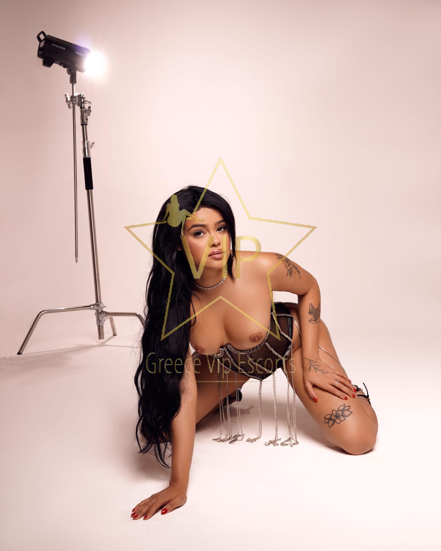 [Εικόνα: ESCORTS-ATHENS-GIRL-VALERIE-SEXY-ESCORTS-0-1.jpeg]